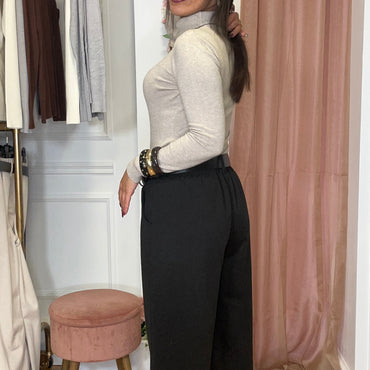 Calça Pele de Pêssego com cinto Preta