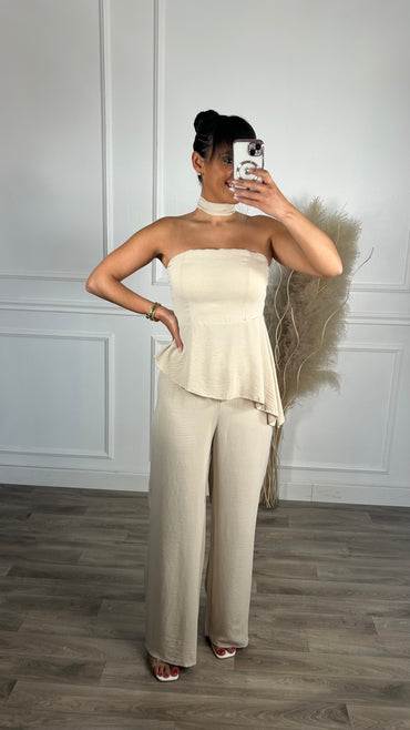 Conjunto Top Assimétrico + Pantalona Bege