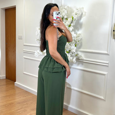 Conjunto top repuxado + Pantalona Verde Tropa