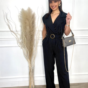 Macacão Clássico Preto Às Riscas