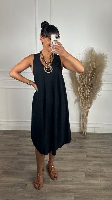 Vestido oversize de alças larga Midi Preto