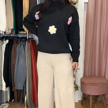 Camisola malha com flores 3D Preta