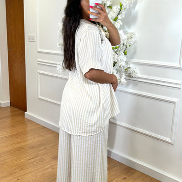 Conjunto Blusa + Pantalona riscas bege