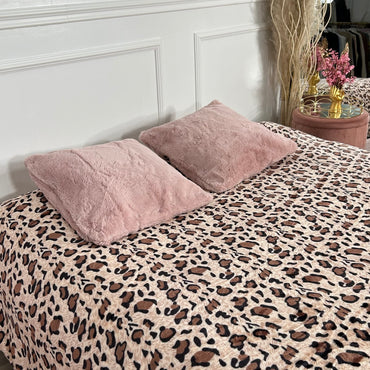 Manta com padrão tigresa