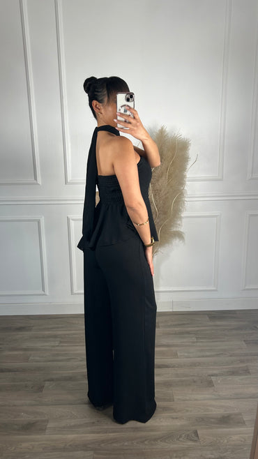 Conjunto Top Assimétrico + Pantalona Preto