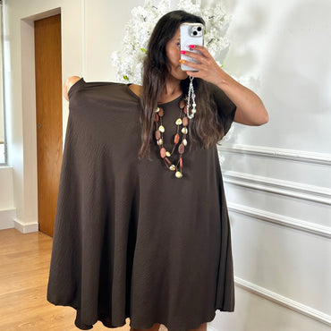 Vestido Midi oversize com folho na manga Castanho