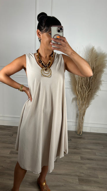 Vestido oversize de alças larga Midi Bege