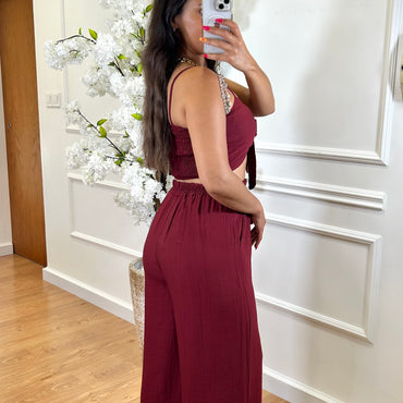 Conjunto top com laço + Pantalona Bordo