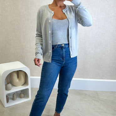 Conjunto Cardigan com perolas+ Top Cinza