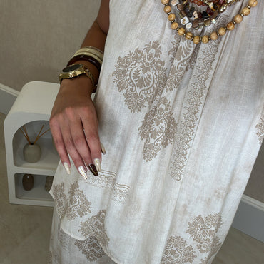 Conjunto Blusa + pantalona com padrão em Bege