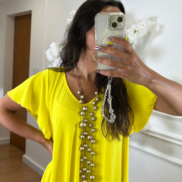 Vestido oversize com folho na manga em Amarelo