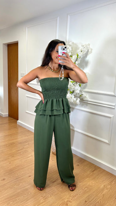 Conjunto top repuxado + Pantalona Verde Tropa