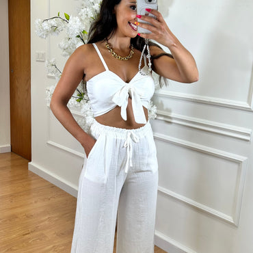 Conjunto top com laço + Pantalona Branco