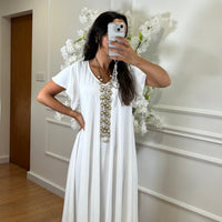 Vestido oversize com folho na manga em Branco