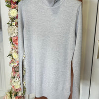 Camisola basica de gola alta cinza