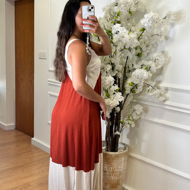 Vestido Bicolor Bege e Tijolo