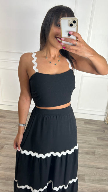 Conjunto Saia Comprida + Top Preto