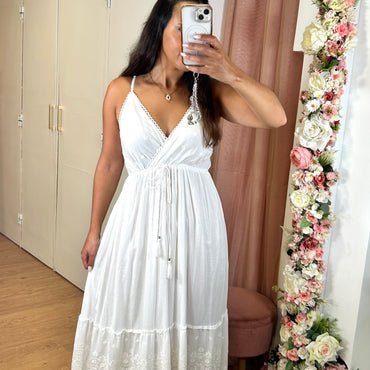 Vestido de alças Comprido com bordado ingles