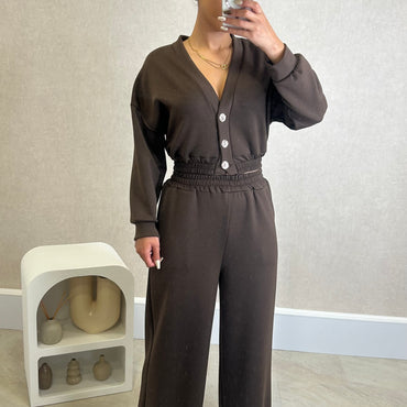 Conjunto Blusa com botões dourados+ Pantalona Castanho