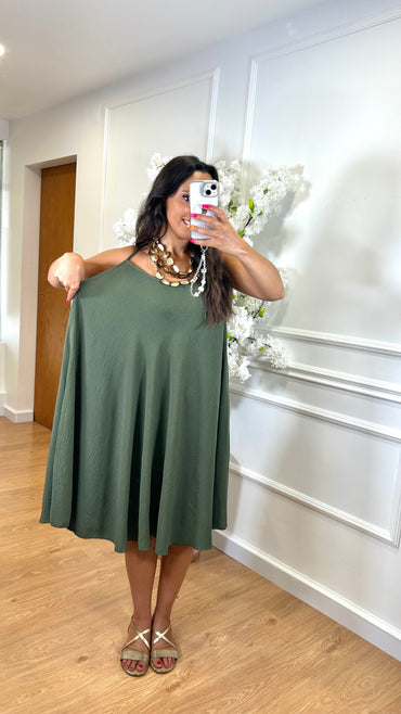 Vestido Midi oversize de alças Verde Tropa