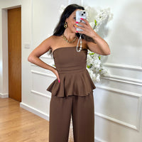 Conjunto blusa cai-cai + pantalona em Castanho