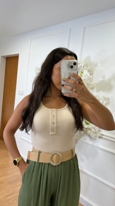 Pantalona Engelhada com Cinto em Verde