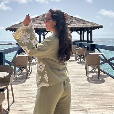 Conjunto Camisa + Pantalona com bordado Verde
