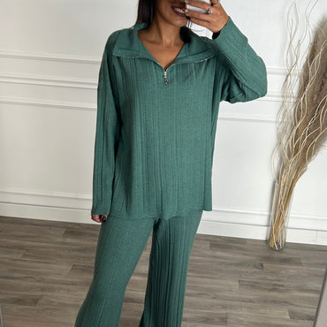 Conjunto malha camisola com fecho + Pantalona Verde