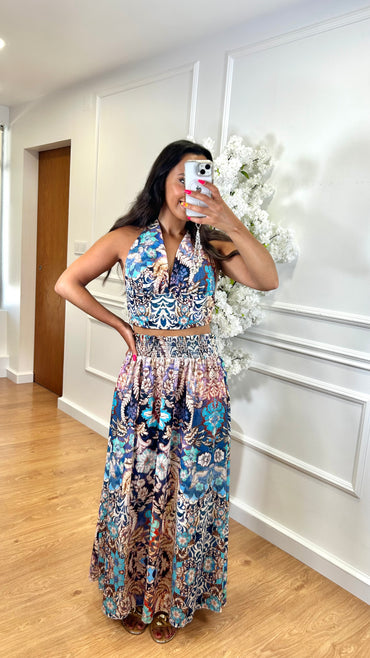 Conjunto Top + Saia com estampado em Azul
