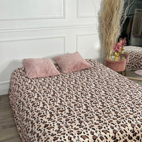 Manta com padrão tigresa