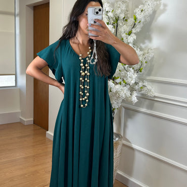 Vestido oversize com folho na manga em Verde Esmeralda