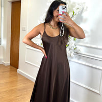 Vestido Acetinado Castanho