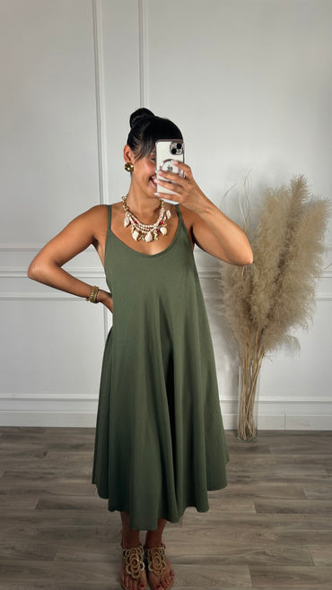 Vestido oversize de alças Midi Verde tropa