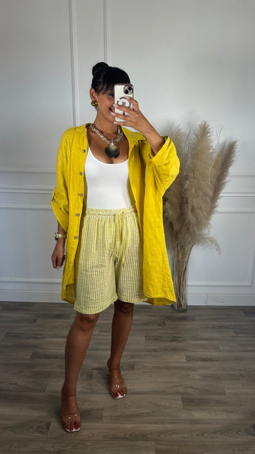Calção riscas amarelo