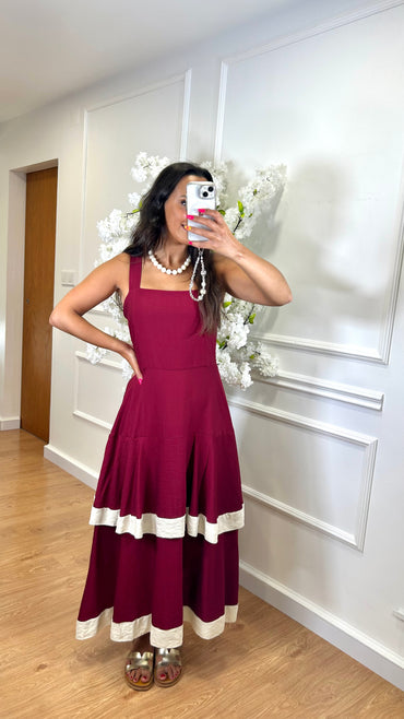 Vestido Riscas Horizontais em Bordo