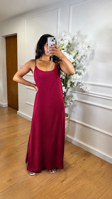 Vestido de Alças Cruzadas Bordo