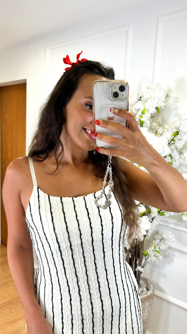 Vestido de Rede Branco com riscas Pretas