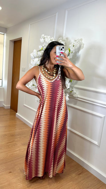 Vestido Zig Zag com fio dourado em Bordo