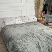 Manta lisa cinza claro