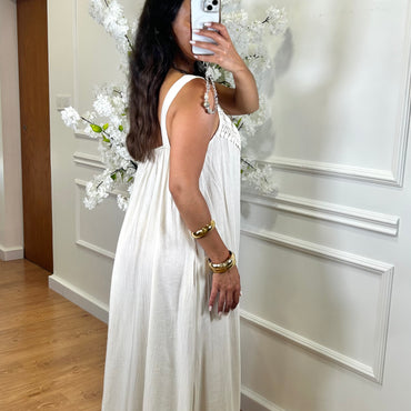 Vestido Engelhado Com Crochet em Bege Pérola