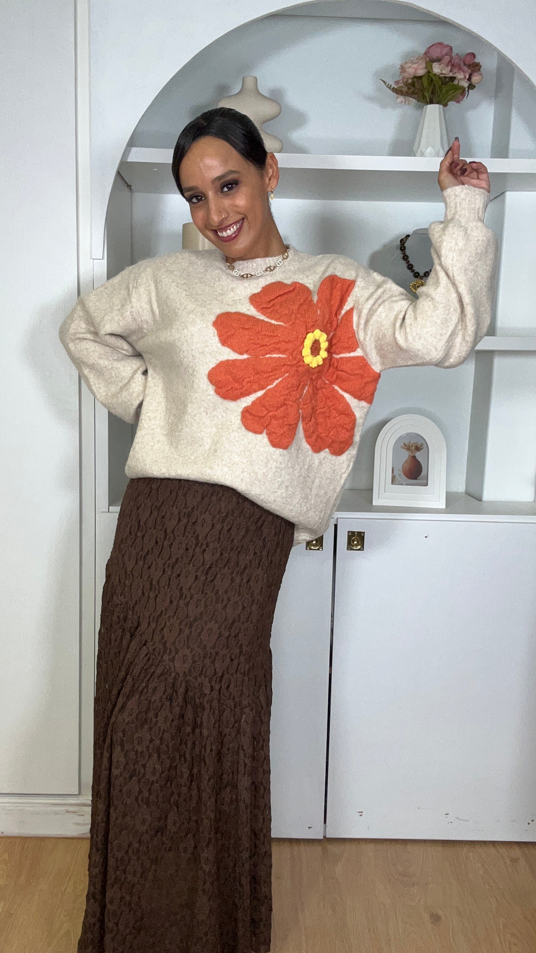 Camisola malha com flor em Bege