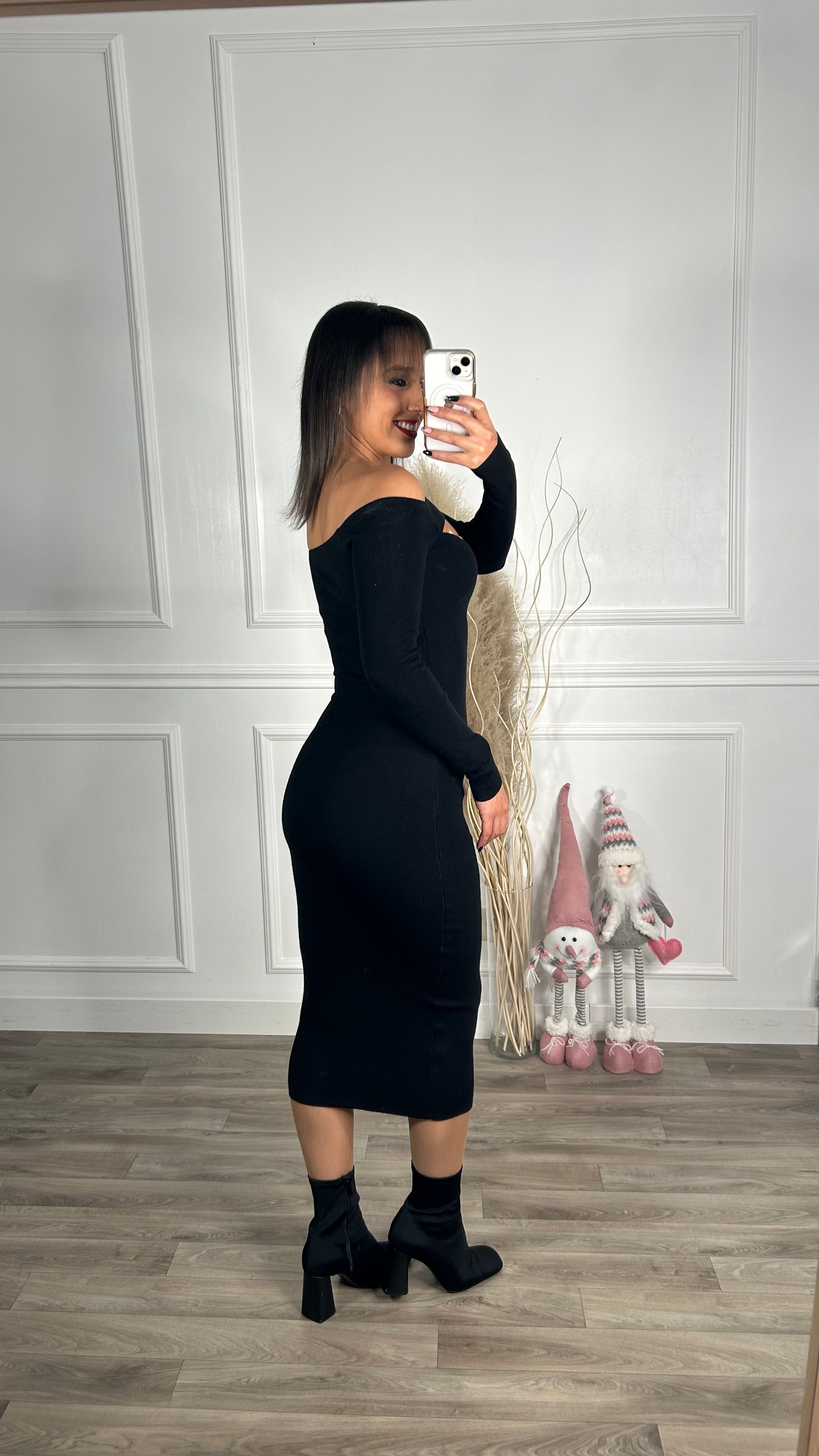 Vestido malha Preto com decote