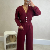 Conjunto Blusa com botões dourados+ Pantalona Bordeaux