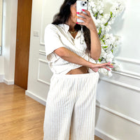 Conjunto Blusa + Pantalona riscas bege
