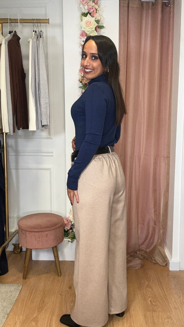 Calça Pele de Pêssego com cinto Camel