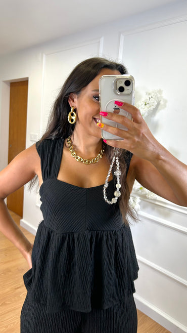 Conjunto Blusa + Pantalona engelhada em Preto