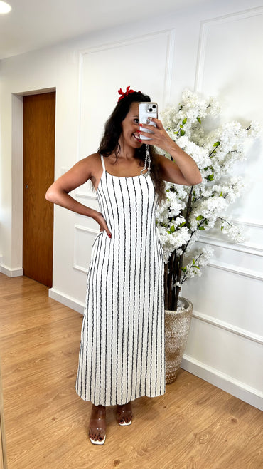 Vestido de Rede Branco com riscas Pretas