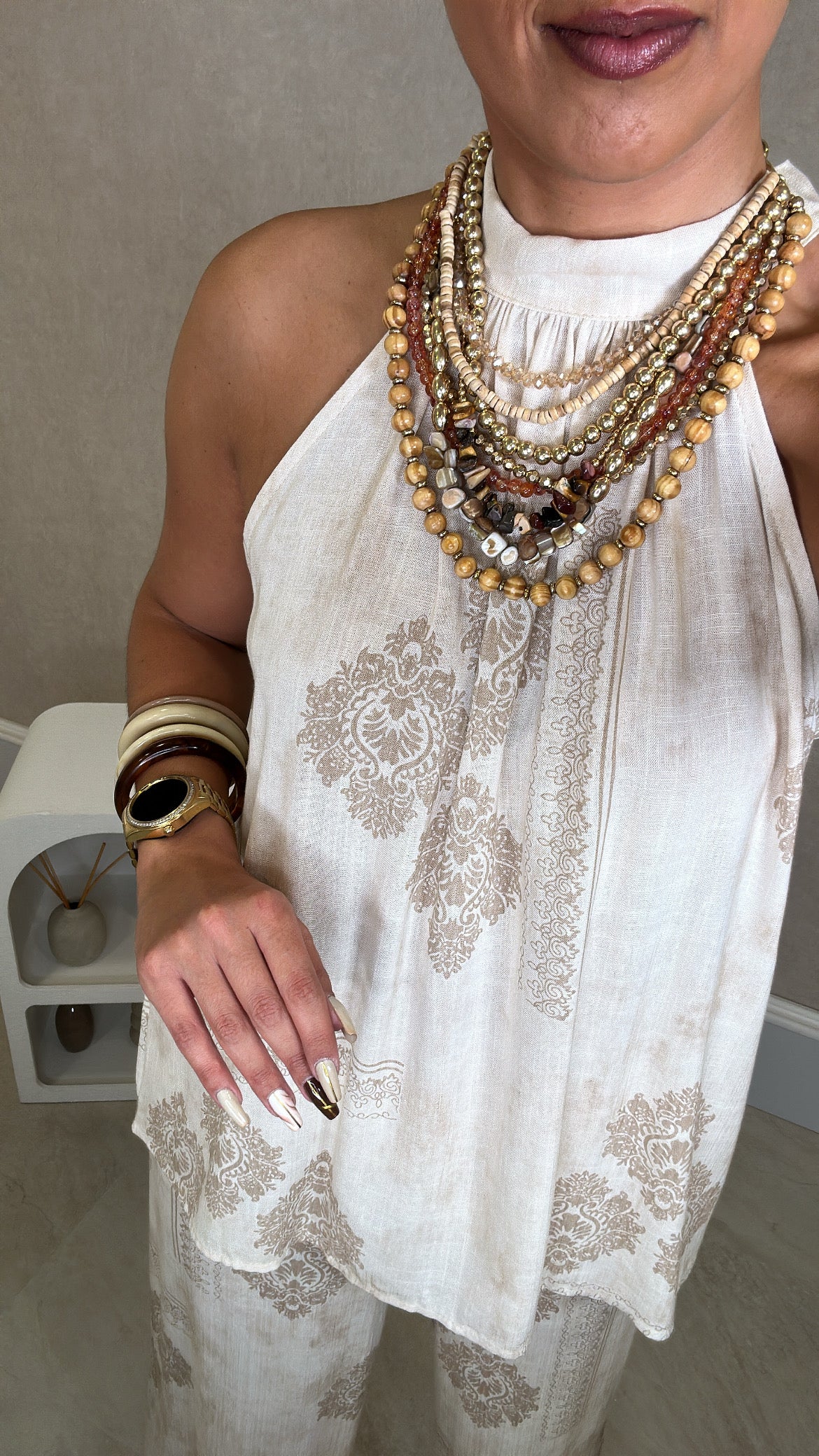 Conjunto Blusa + pantalona com padrão em Bege