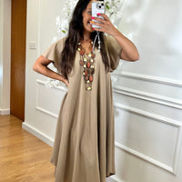 Vestido Midi oversize com folho na manga Camel