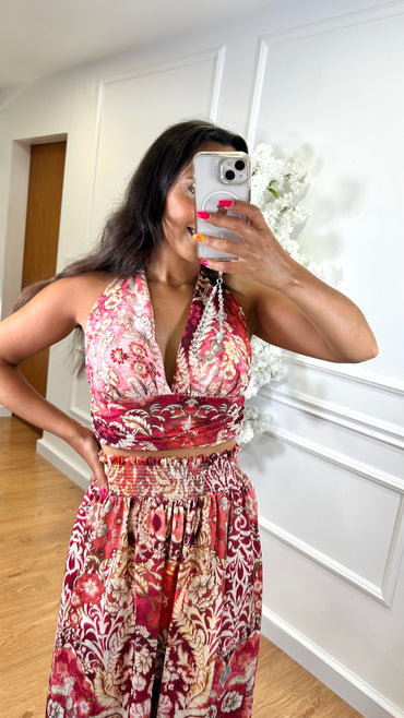Conjunto Top + Saia com estampado em Bordo